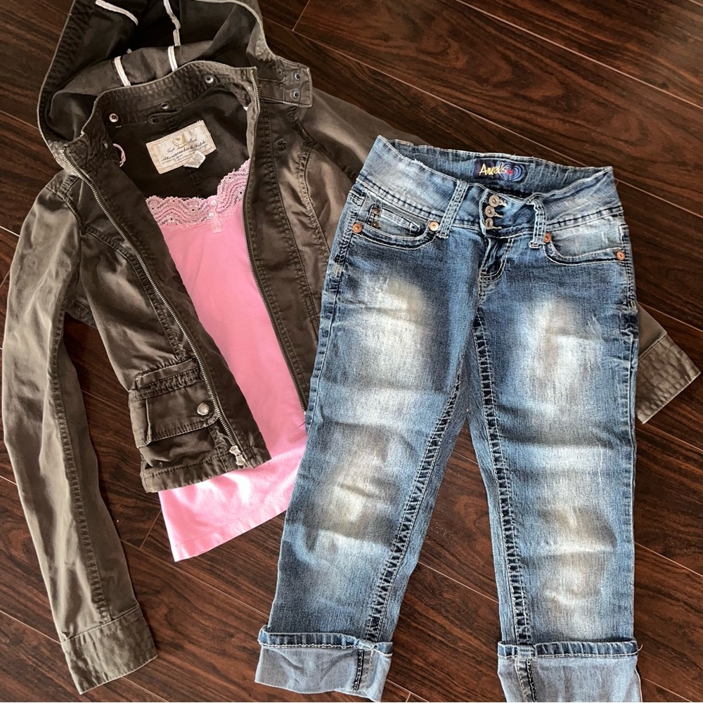 Vintage Y2K Angels Jean Capris